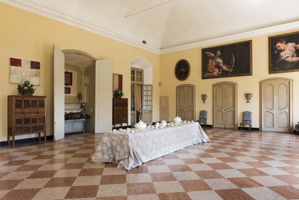 Gasthaus Castello Di Rocca Grimalda Exterior foto